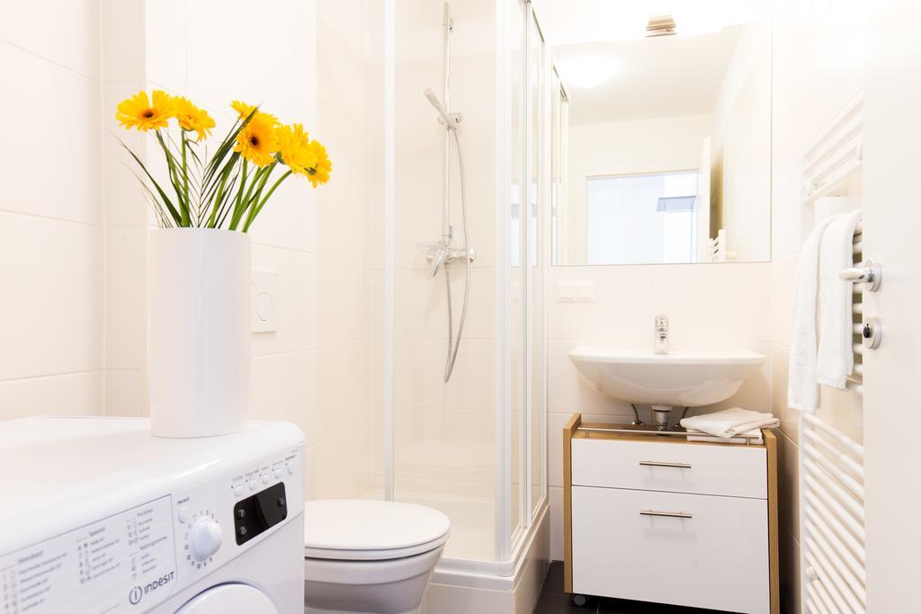 Rafael Kaiser - Aurea Apartment - Contactless 24H Check-In - Vienna Bilik gambar